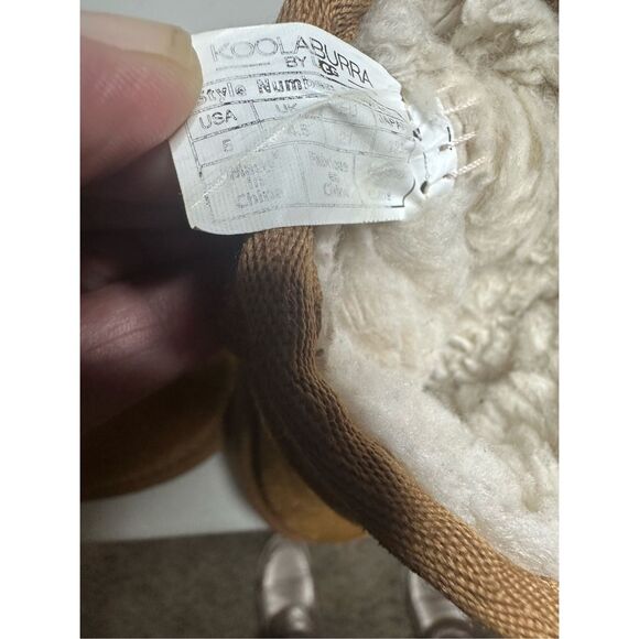 Koolaburra by UGG Girls' Child Victoria Short Fashion Boot Chestnut Brown Size 5 - Picture 8 of 9